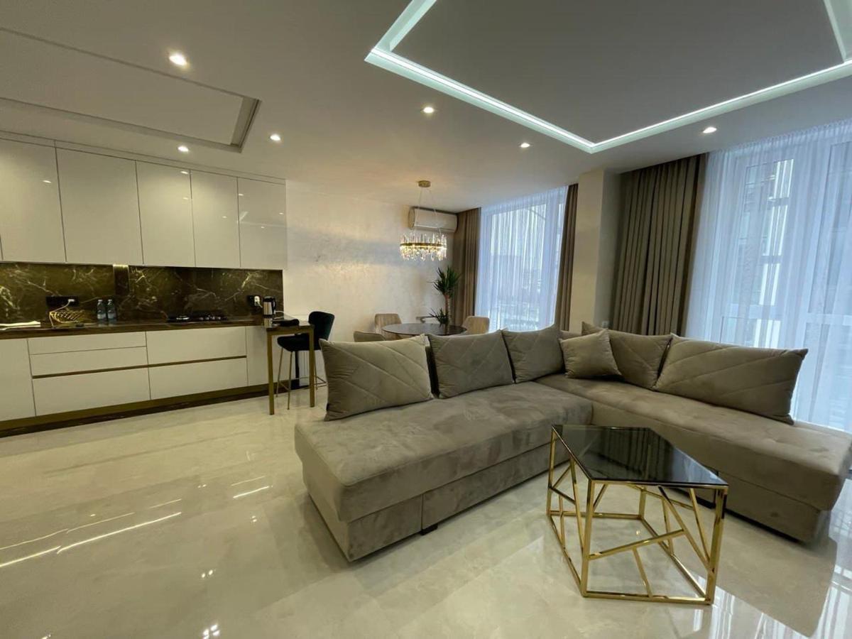 Apartments Vip Avalon 리비프 외부 사진
