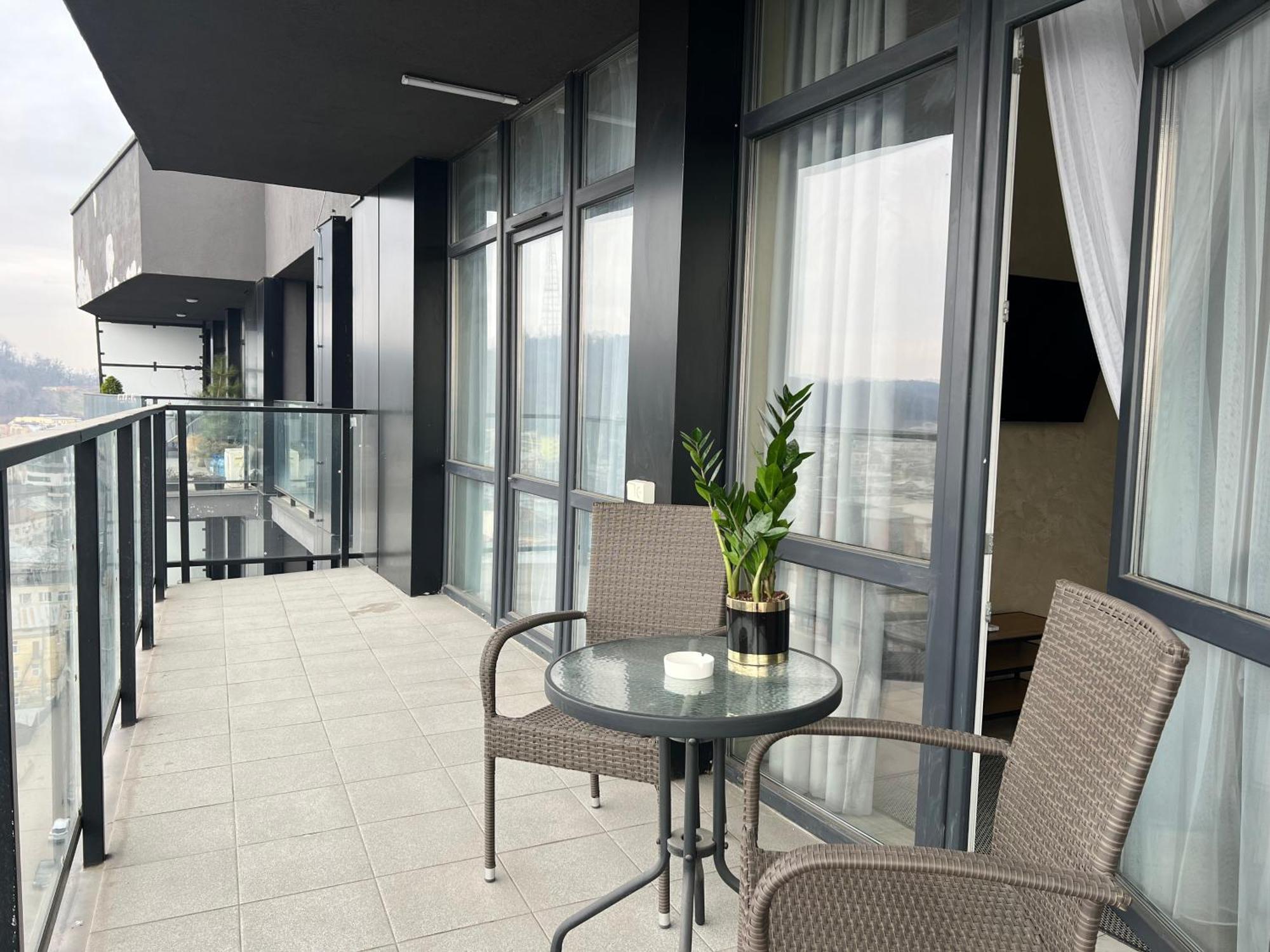 Apartments Vip Avalon 리비프 외부 사진