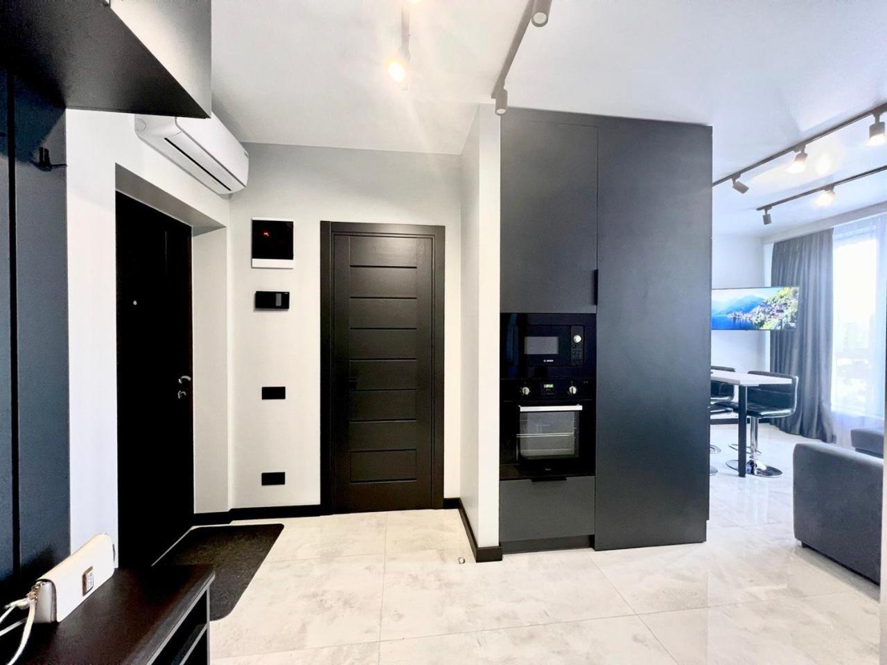 Apartments Vip Avalon 리비프 외부 사진
