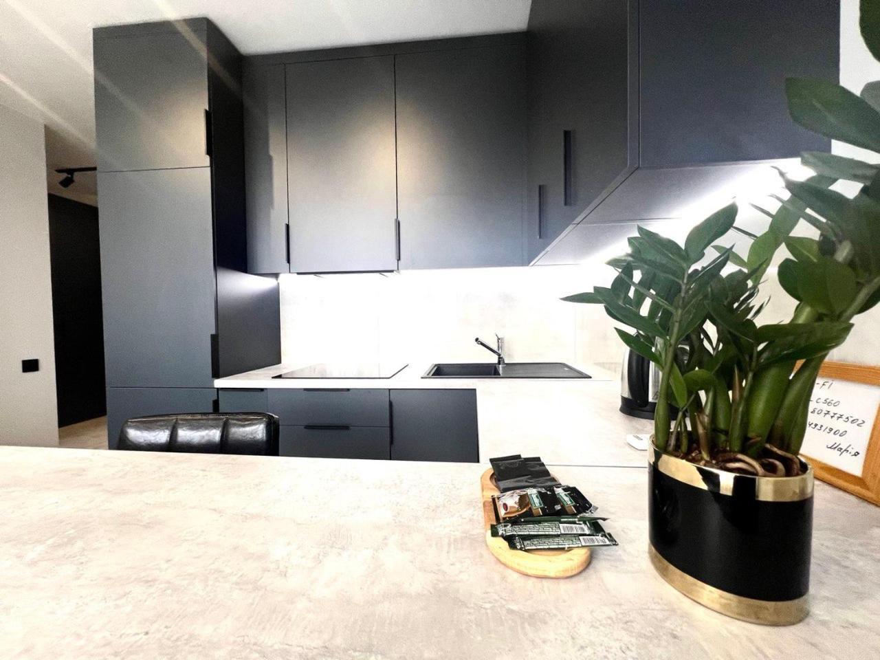 Apartments Vip Avalon 리비프 외부 사진