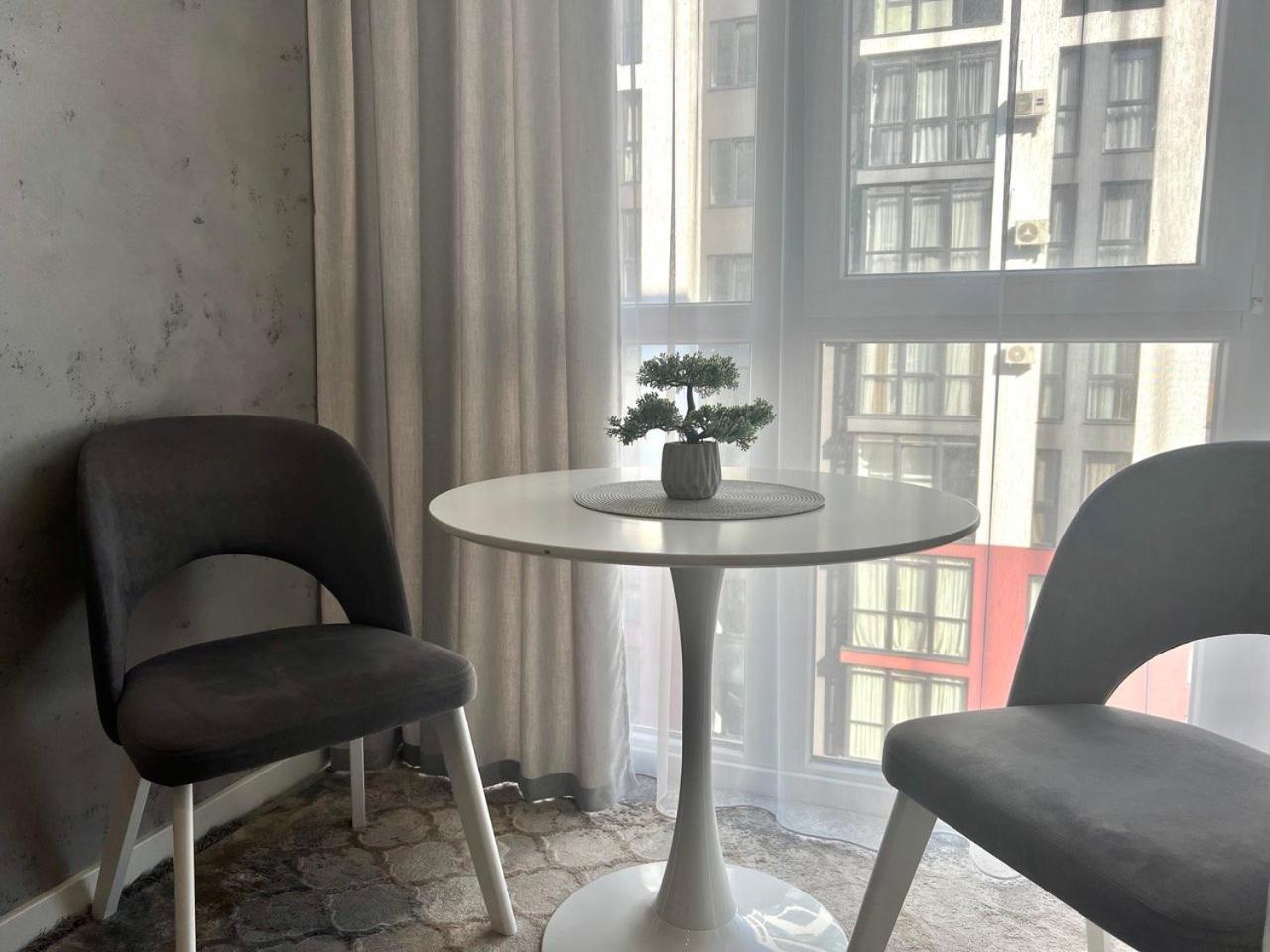 Apartments Vip Avalon 리비프 외부 사진