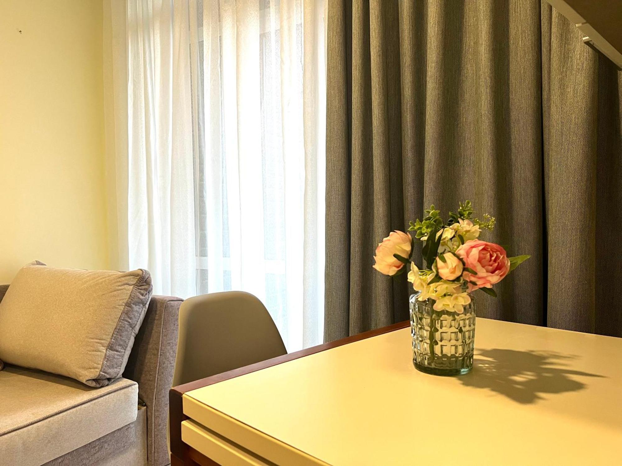 Apartments Vip Avalon 리비프 외부 사진